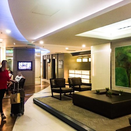 Antel Serenity Suites At Poblacion Makati Makati City Dış mekan fotoğraf