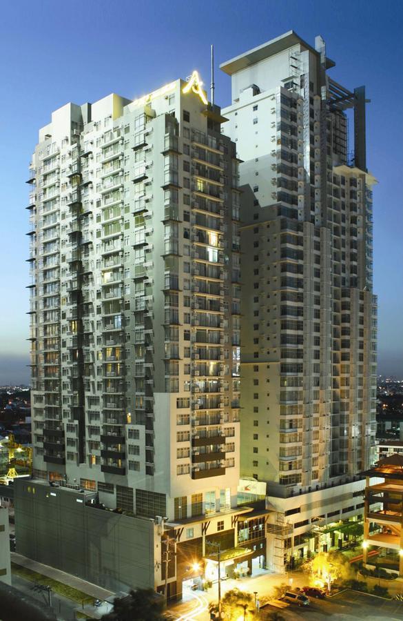 Antel Serenity Suites At Poblacion Makati Makati City Dış mekan fotoğraf